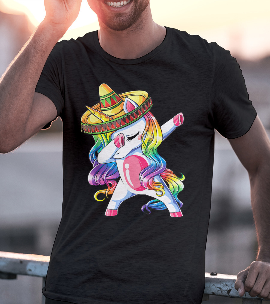 Funny Dabbing Unicorn Rainbow Sombrero Cinco De Mayo Women T-Shirt