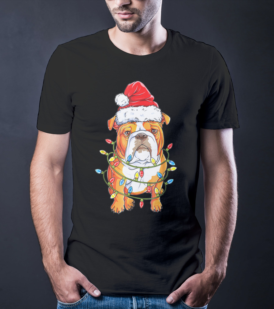 English Bulldog Santa Hat Wrapped In Christmas Lights Holiday Festive Fun T-Shirt