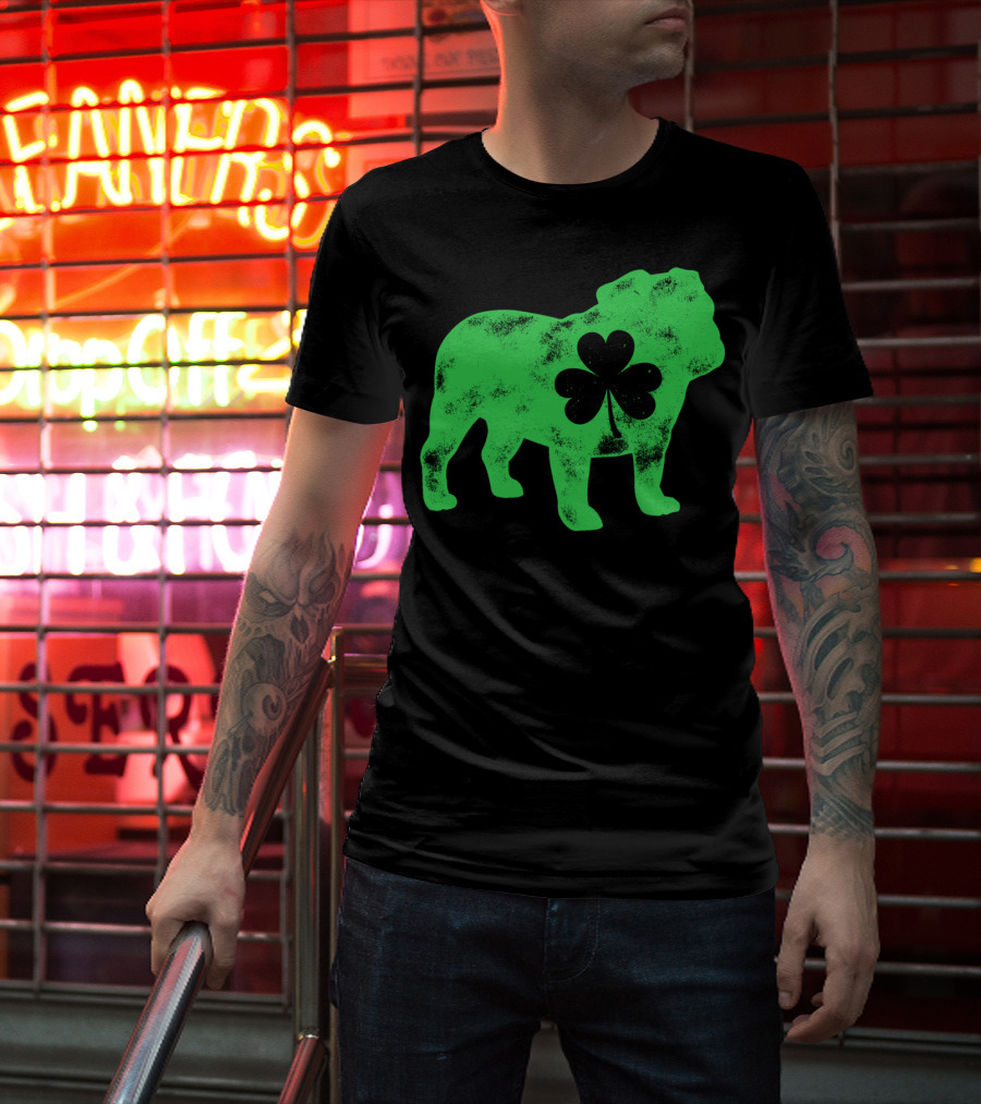 English Bulldog Shamrock St Patricks Day Men Dog T-Shirt