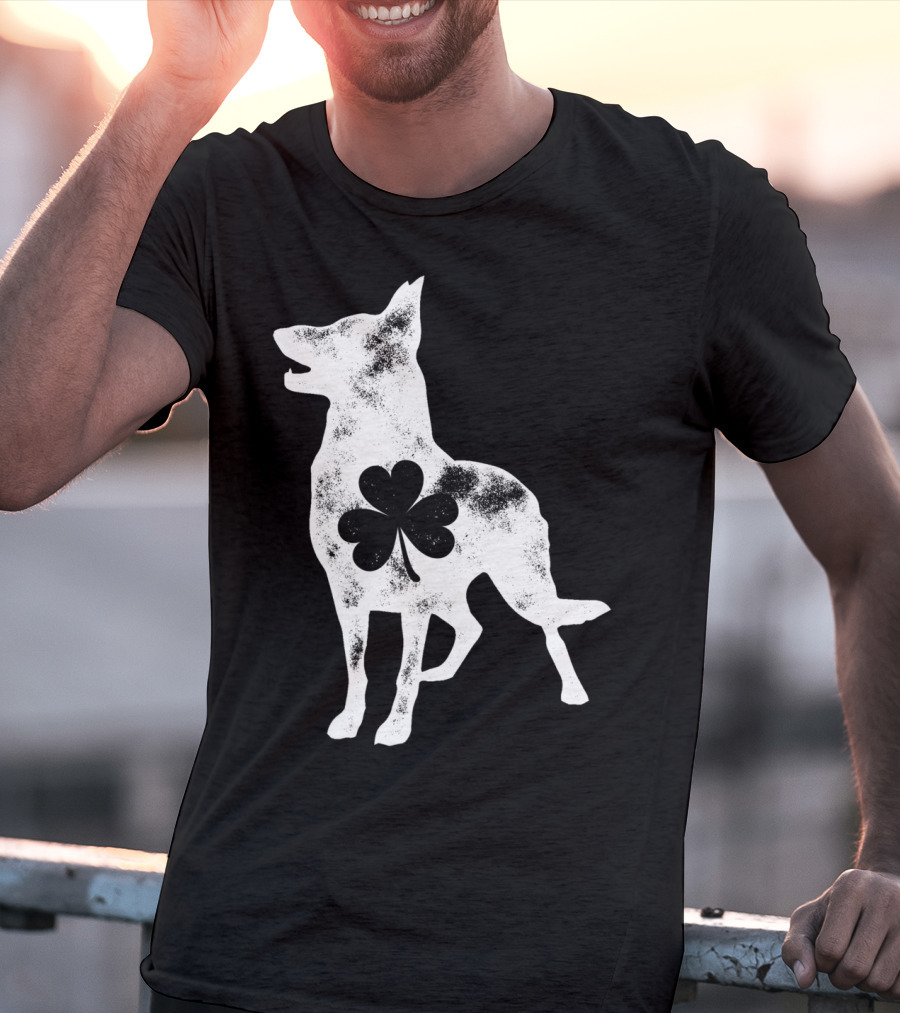 German Shepherd Dog With Shamrock St Patricks Day Men T-Shirt