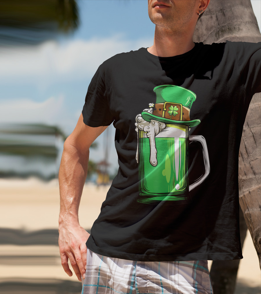 Green Beer Mug Leprechaun Hat St Patricks Day Men Drinking T-Shirt