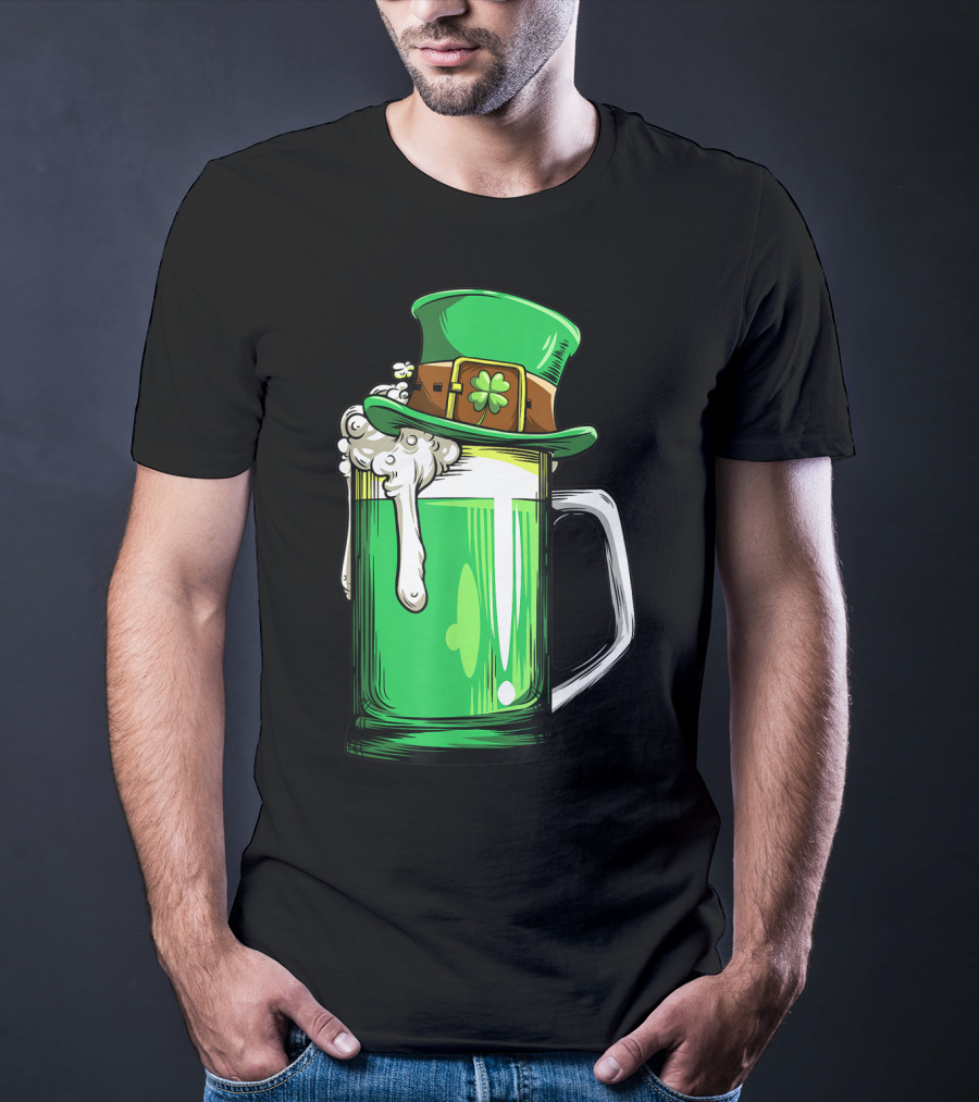 Green Beer Mug Leprechaun Hat St Patricks Day Men Drinking T-Shirt