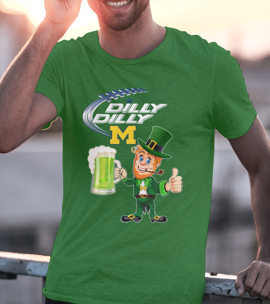 Dilly Dilly M Patrick Football Leprechaun With Green Beer T-Shirt