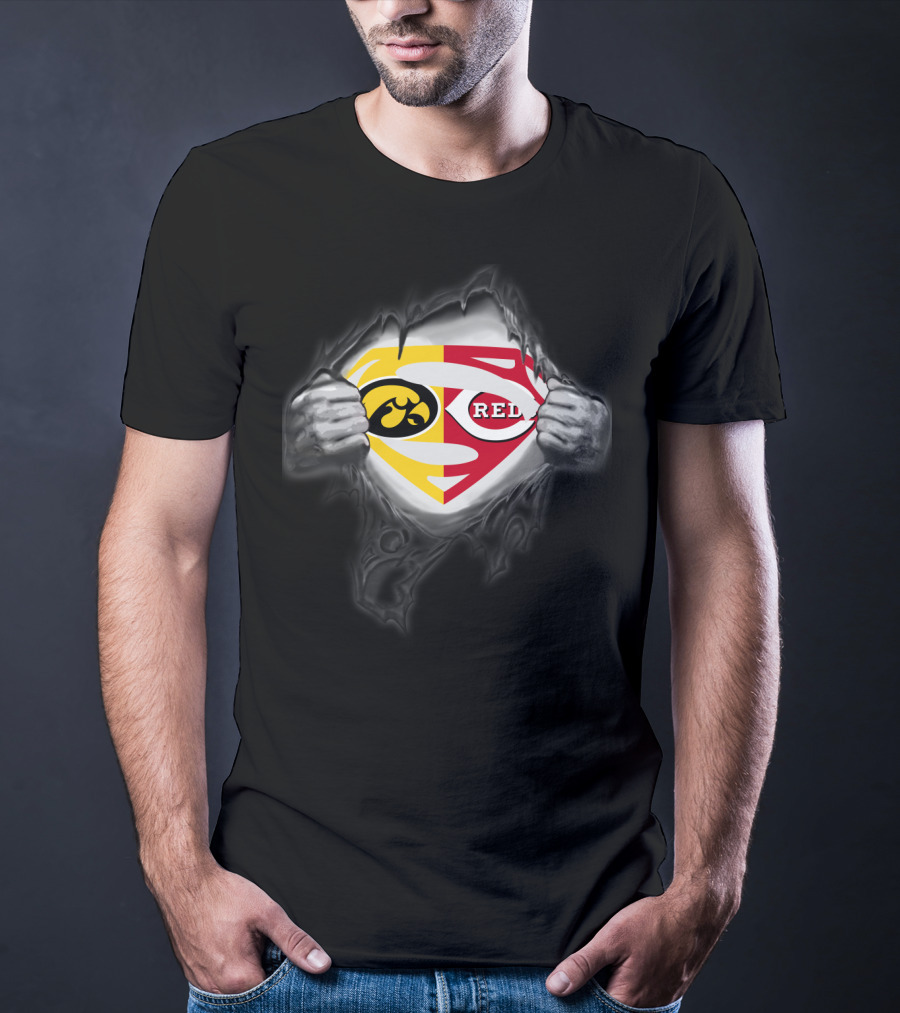 Hawkeyes Cincinnati Reds Superman Fusion T-Shirt