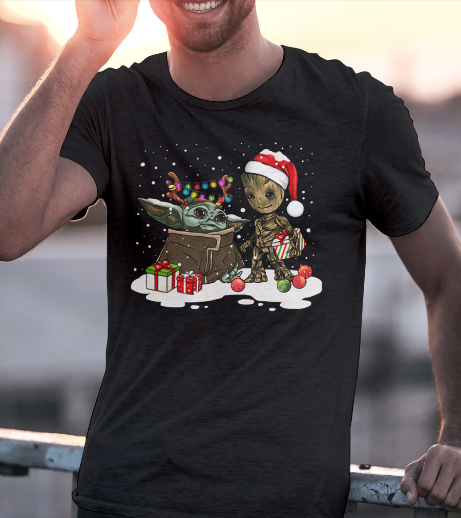 Baby Yoda And Baby Groot Christmas Santa Hat Lights T-Shirt