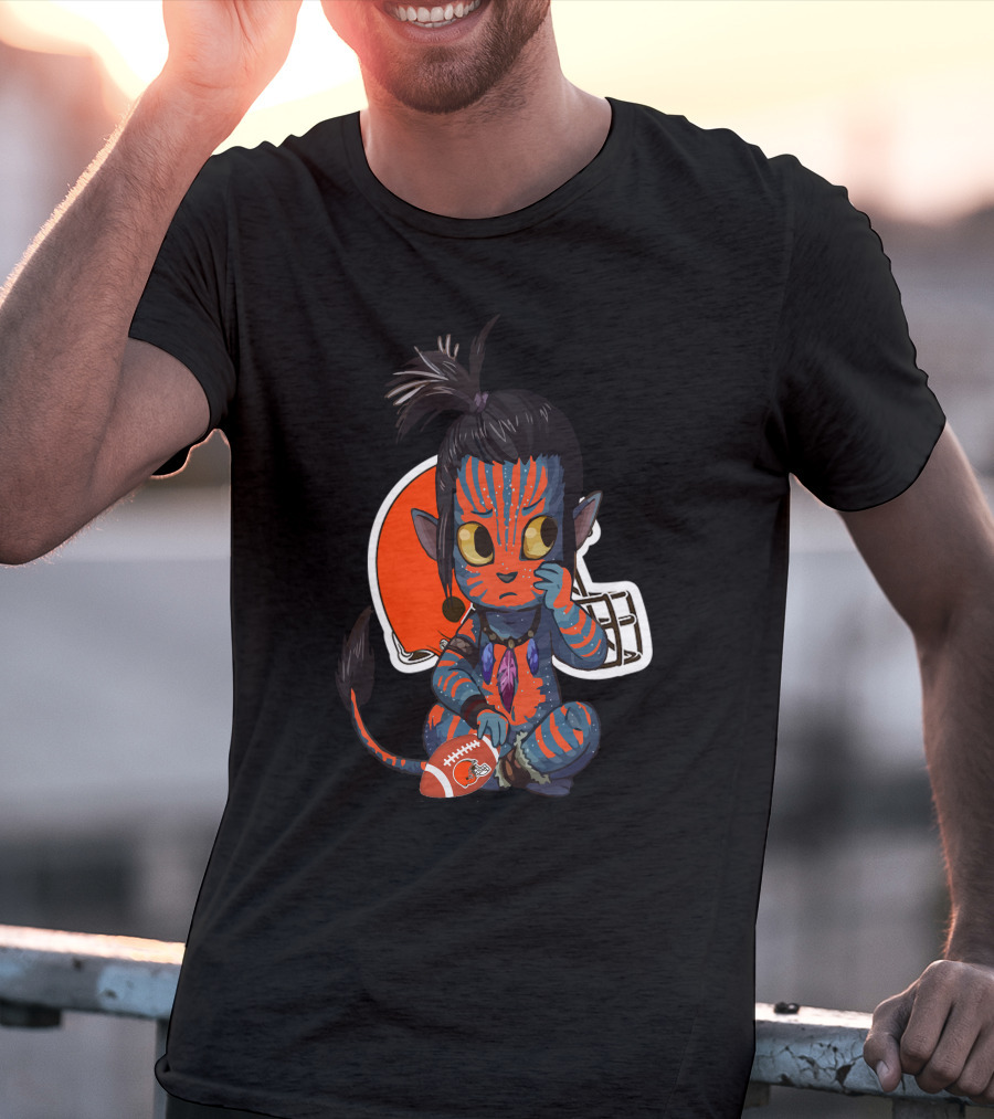 AVATAR BROWNS ALIEN CREATURE WITH FOOTBALL AND HELMET T-Shirt