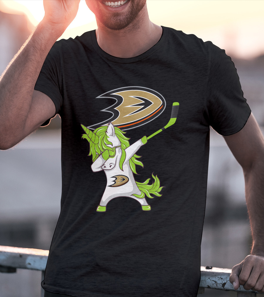 St Patrick Day Dabbing Unicorn Anaheim Ducks Hockey Stick T-Shirt