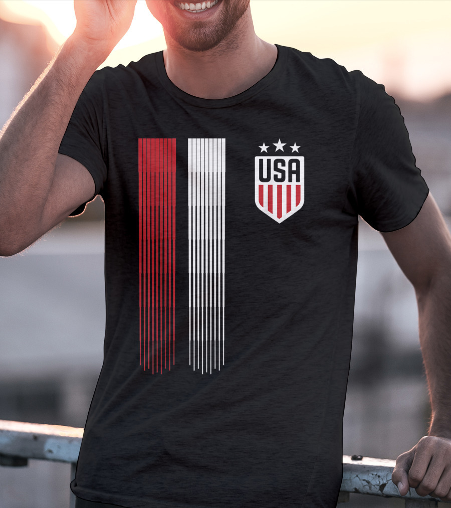 USA Soccer Womens Three Stars Red White Stripes Crest T-Shirt