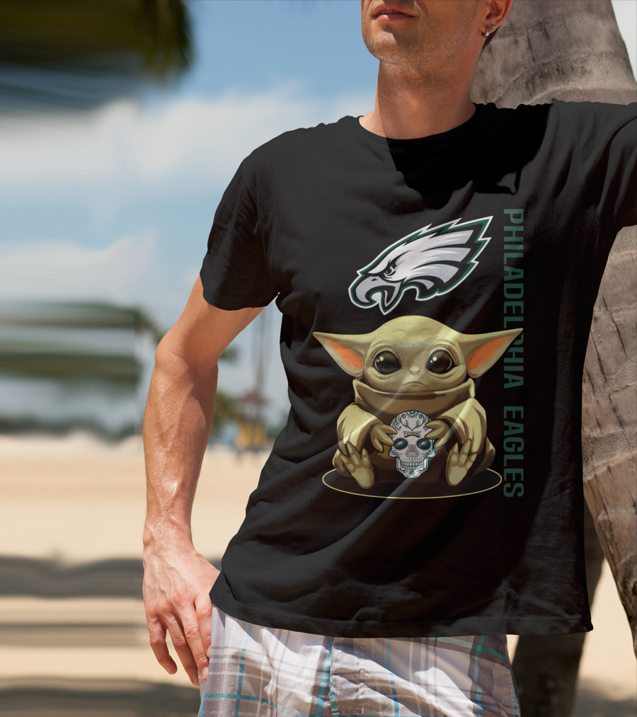 Philadelphia Eagles Baby Yoda Holding Skull T-Shirt