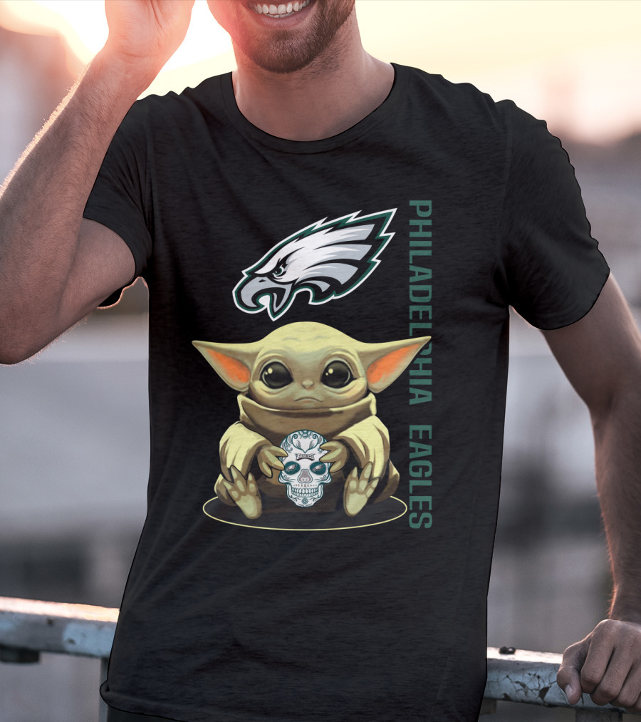 Philadelphia Eagles Baby Yoda Holding Skull T-Shirt