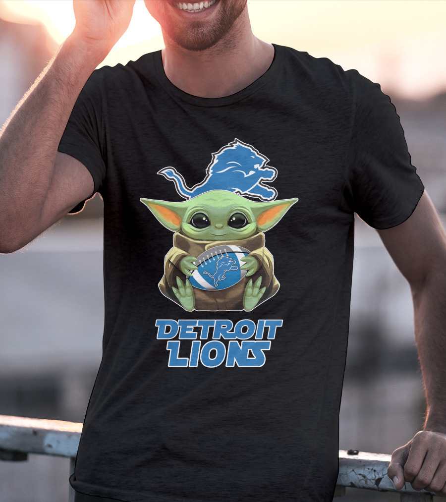 Detroit Lions Baby Yoda Football Fanart T-Shirt