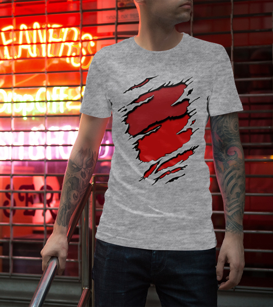 Chie-Car Red Ripped Claw Marks T-Shirt