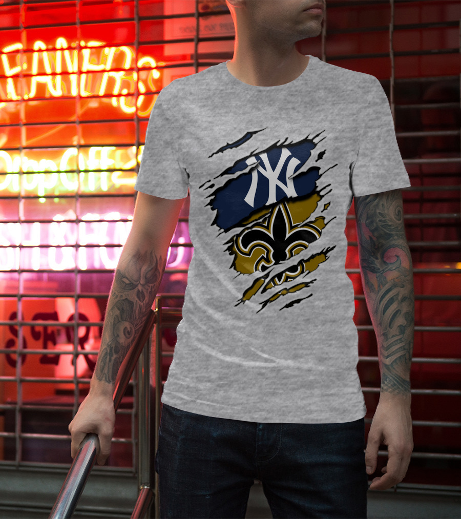 Yankees Saints Fleur-de-Lis Ripped T-Shirt