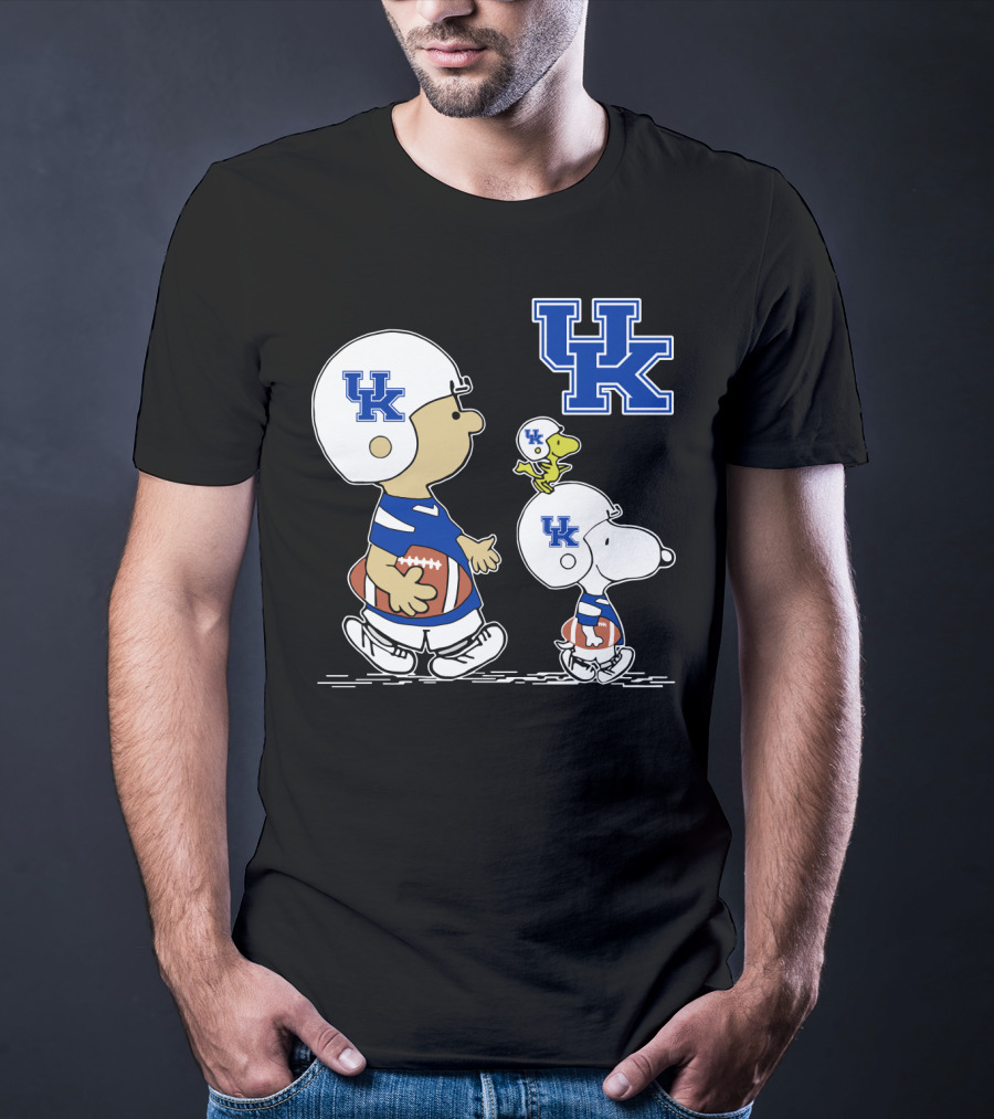Kentucky Wildcats Peanuts Snoopy Woodstock Football Helmet T-Shirt