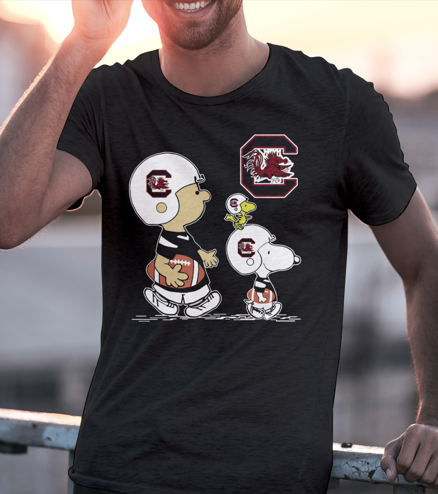 South Carolina Gamecocks Snoopy And Friends Football Helmets T-Shirt