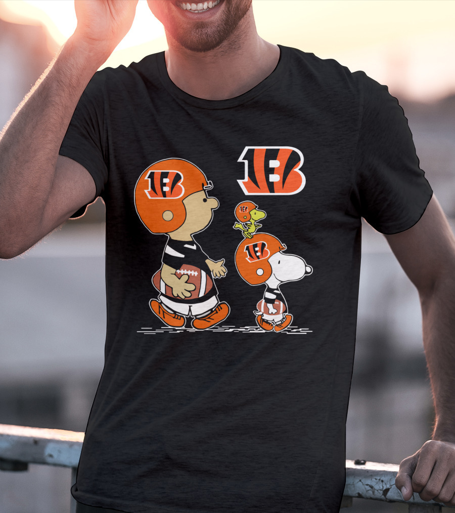 Bengals Snoopy Woodstock Football Gear With Helmet Peanuts Charlie Brown T-Shirt