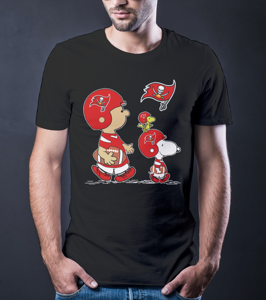 Buccaneers Snoopy Football Team Peanuts Characters Wearing Helmets And Flag T-Shirt