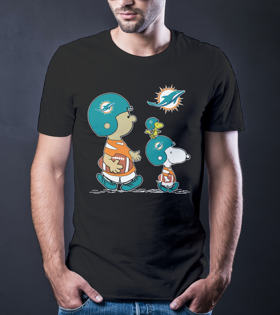Miami Dolphins Snoopy And Woodstock Football Adventure T-Shirt