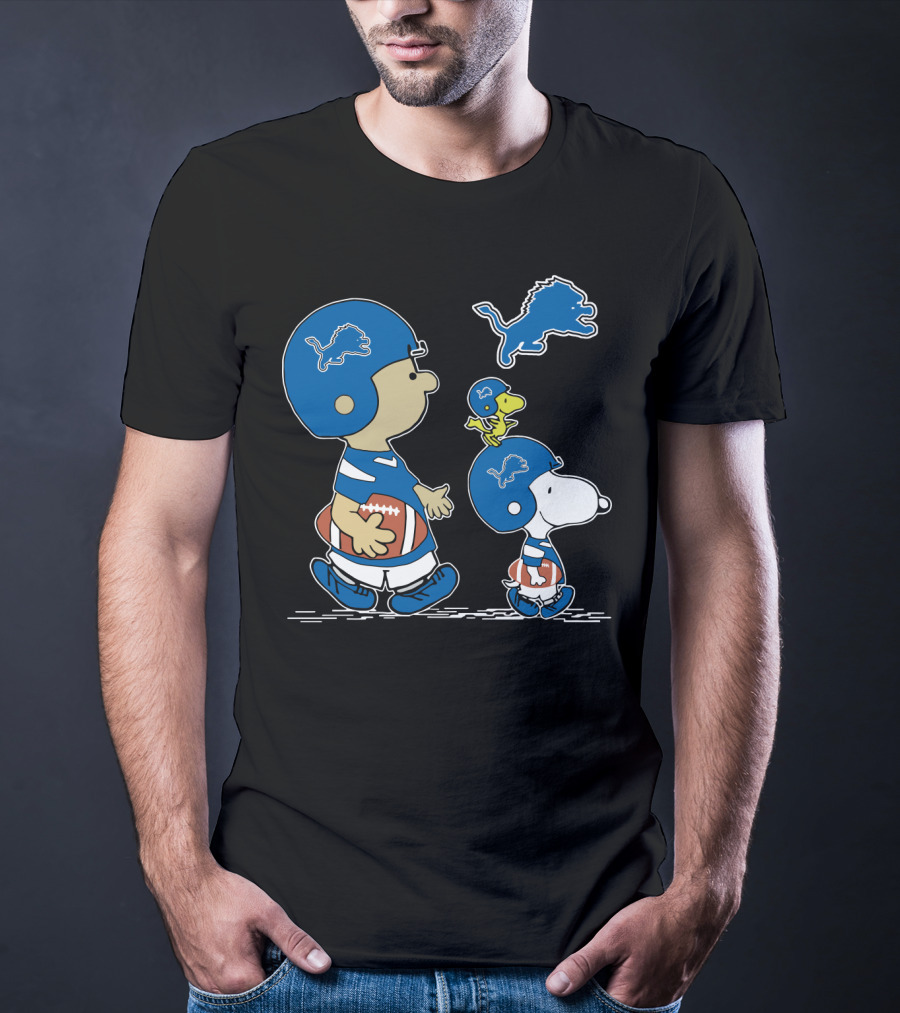 Peanuts Snoopy Woodstock Detroit Lions Football T-Shirt