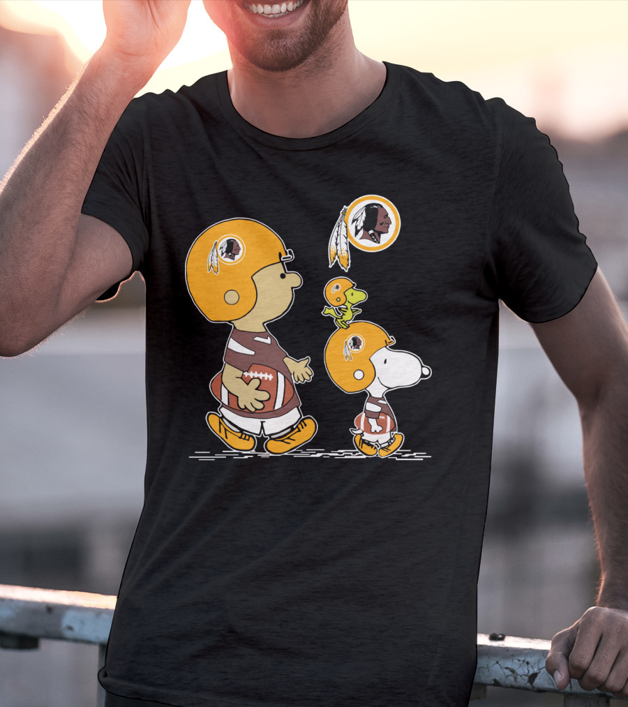 Redskins Snoopy And Woodstock Football Helmets T-Shirt
