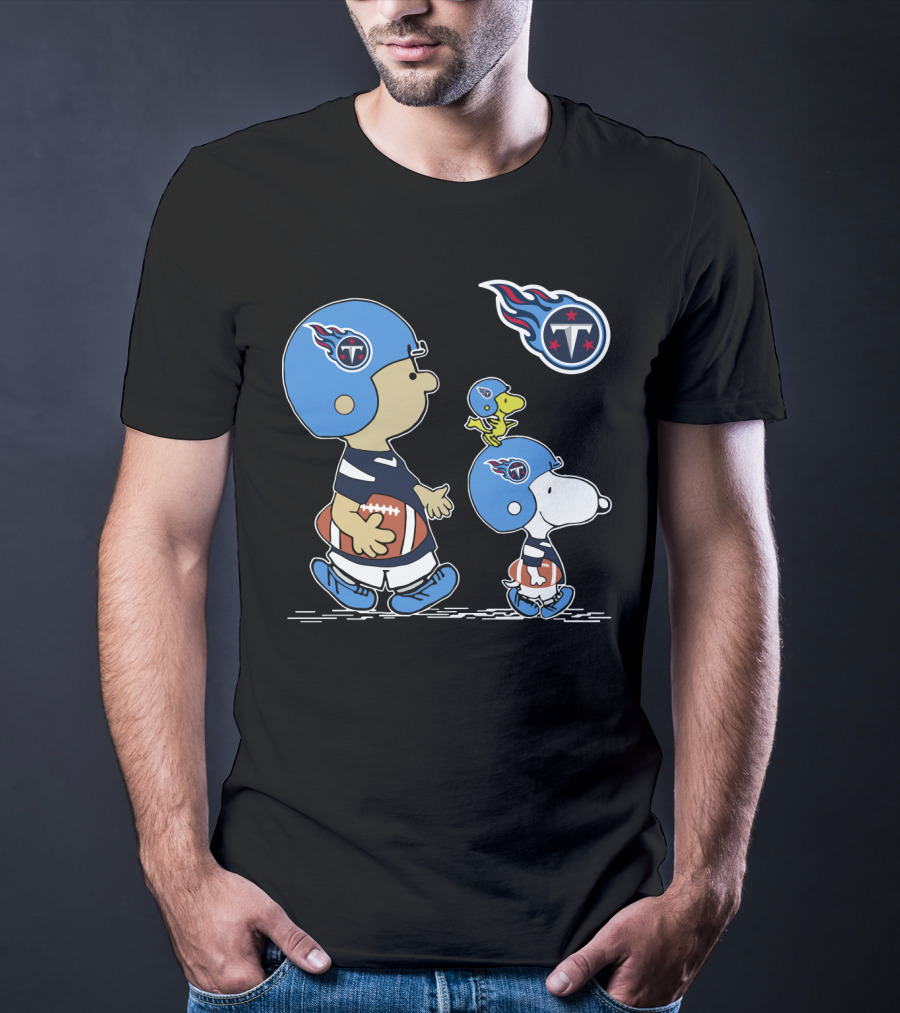 Titans Snoopy Charlie Brown Woodstock Football Helmets T-Shirt
