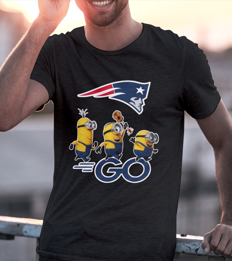 Patriots Logo Minions Go T-Shirt