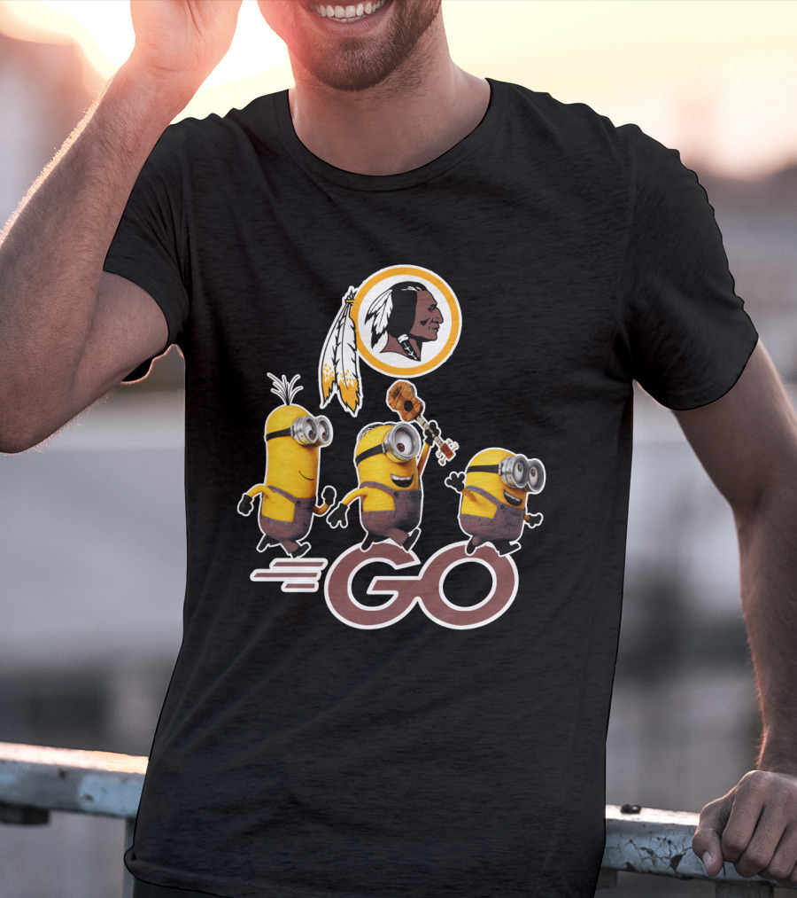 Minions Go Redskins Fan Logo With Ukulele And Feathers T-Shirt