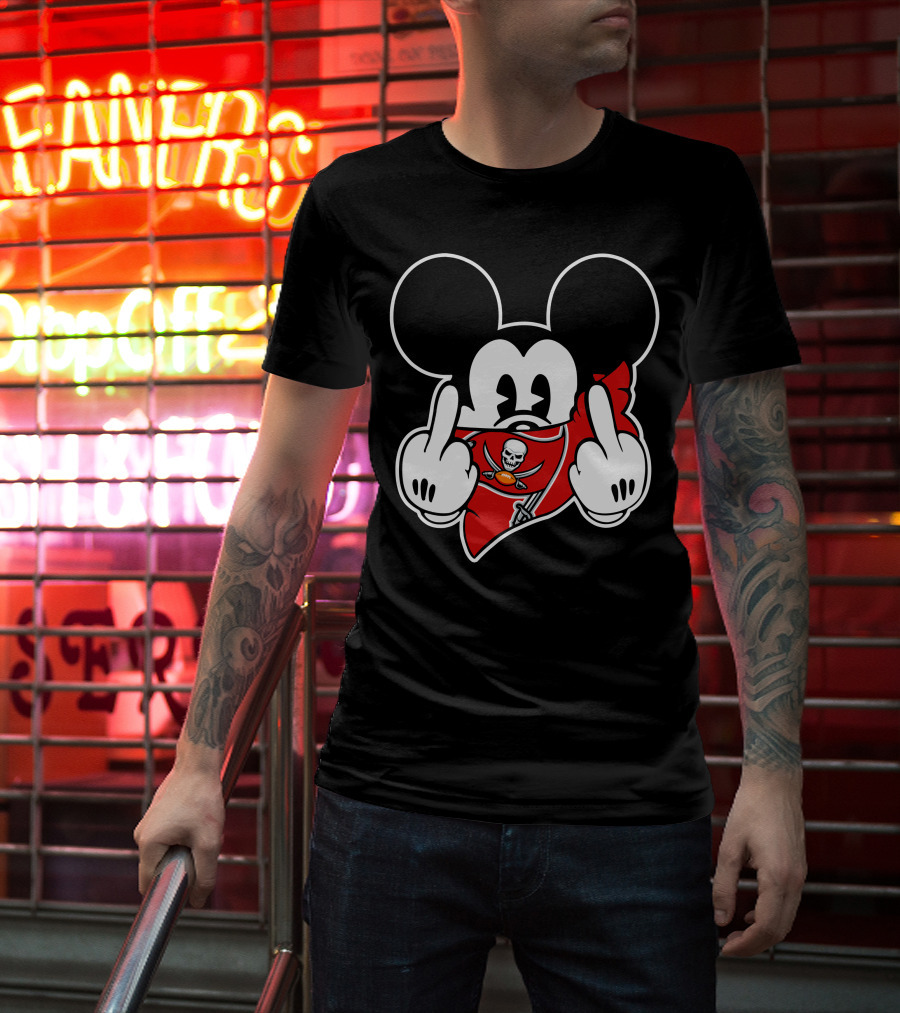 Mickey Mirroring Buccaneers' Bold Salute T-Shirt