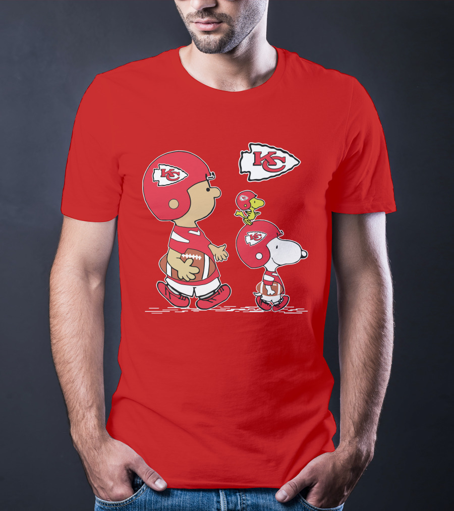 Kansas City Chiefs Snoopy And Woodstock Football Characters T-Shirt