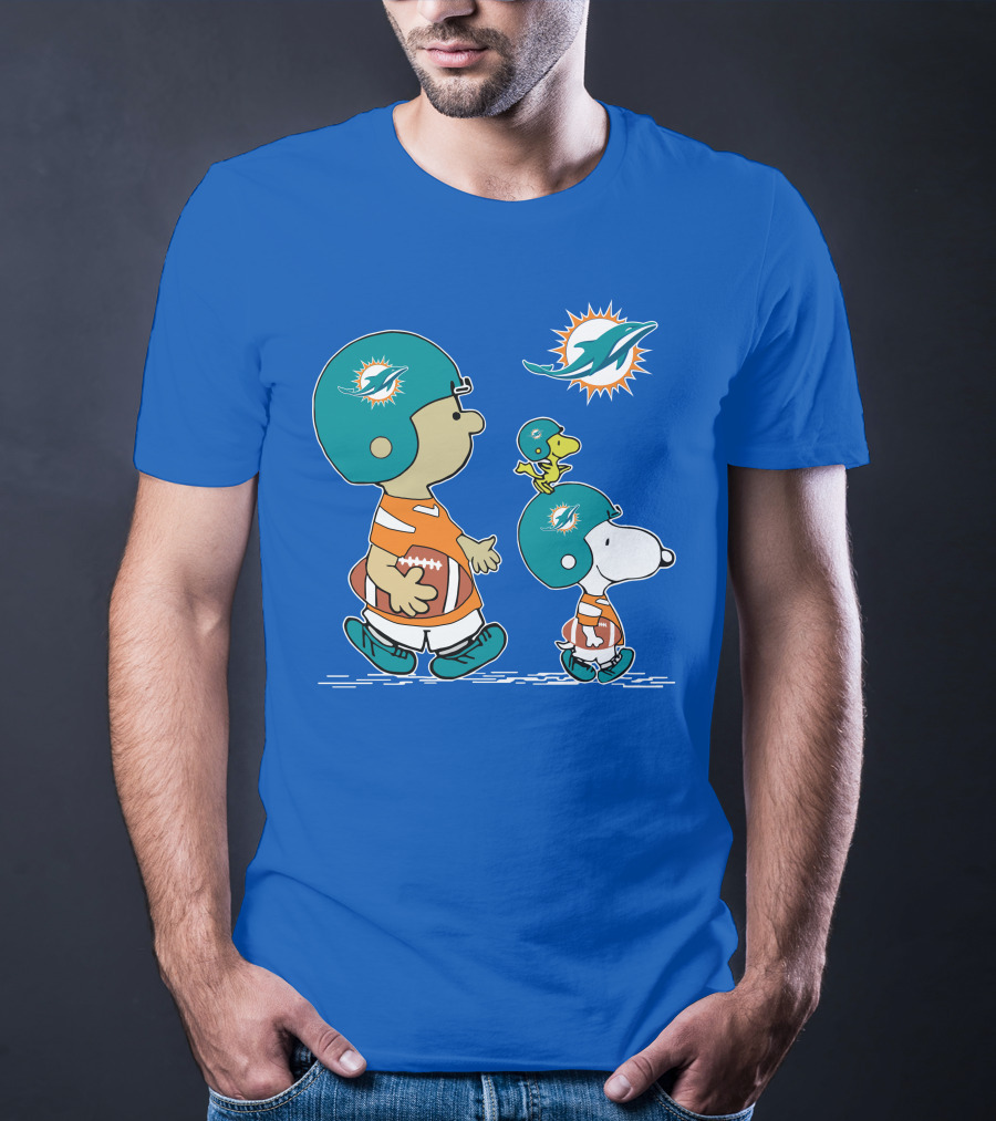 Miami Dolphins Snoopy Woodstock Friends Peanuts Football Collaboration T-Shirt