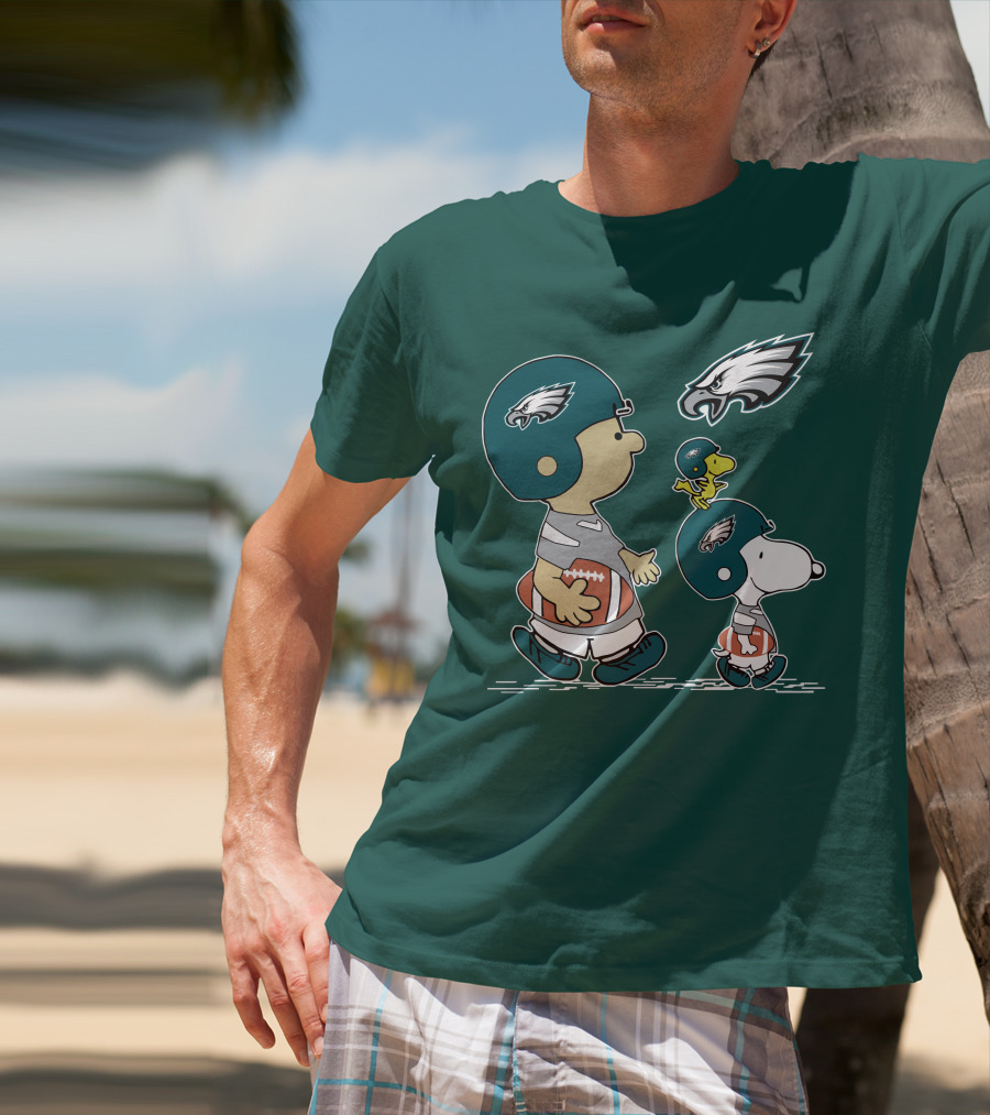 Philadelphia Eagles Snoopy And Woodstock Football Helmets T-Shirt