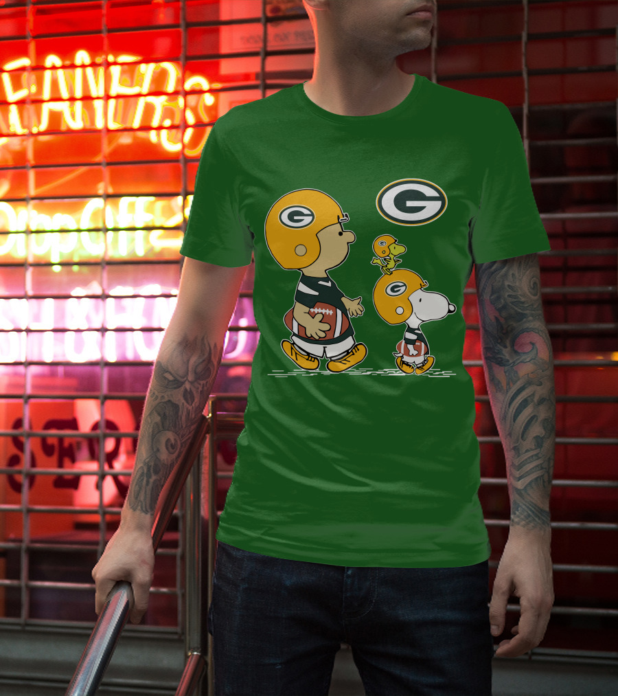 Packers Charlie Brown Snoopy Woodstock Football Helmet T-Shirt