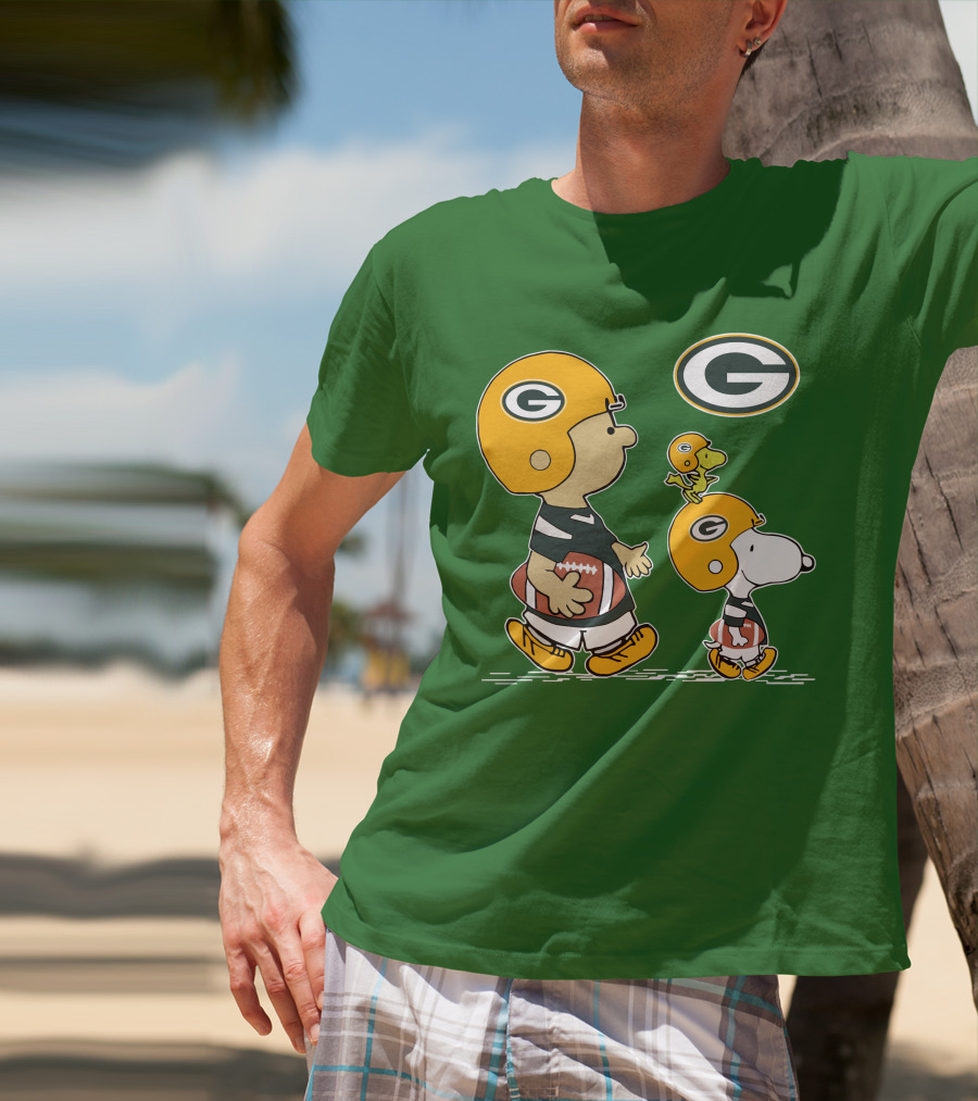 Packers Charlie Brown Snoopy Woodstock Football Helmet T-Shirt