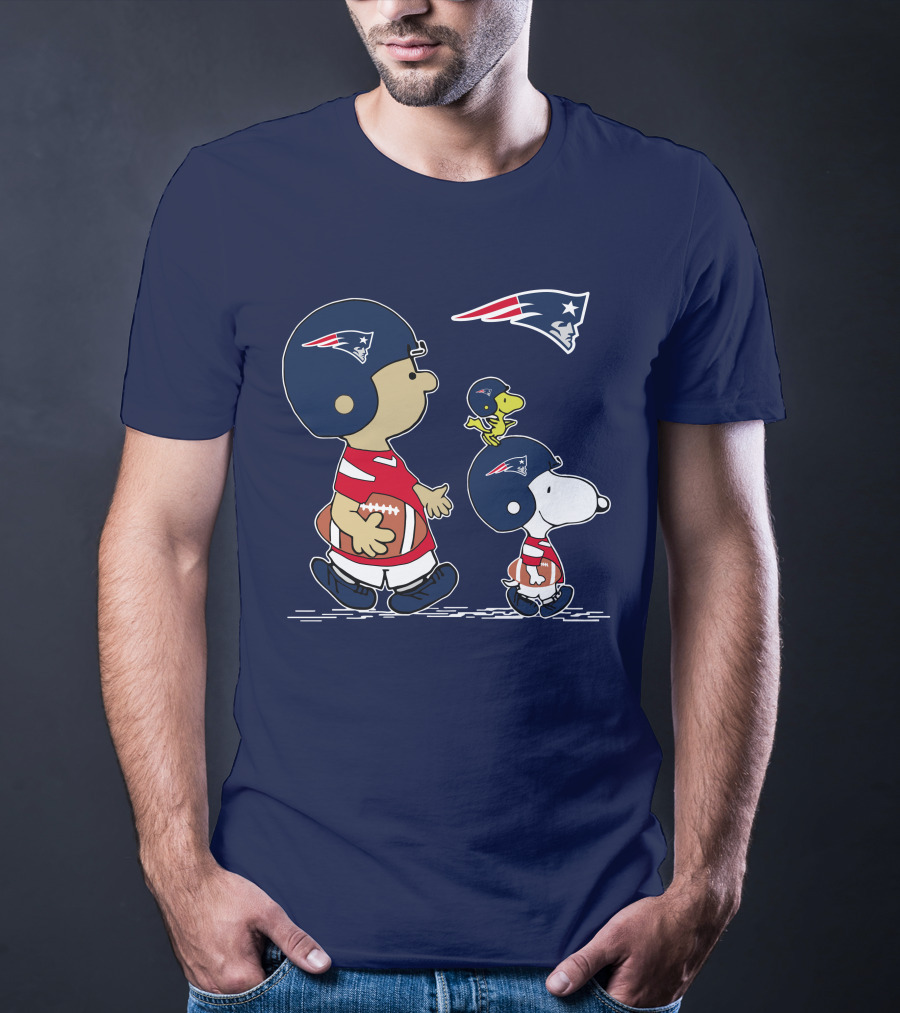 Patriots Snoopy Charlie Brown Football Peanuts T-Shirt