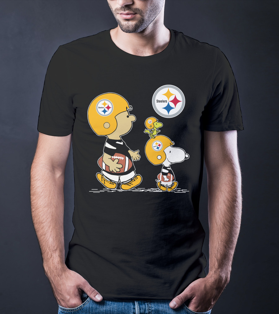 Steelers Snoopy Woodstock Charlie Brown Football Game Day Parade T-Shirt