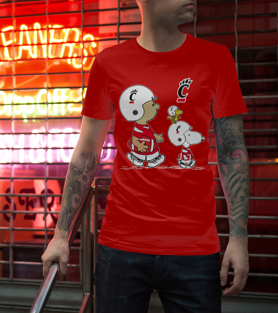 Cincinnati Bearcats Football Snoopy And Woodstock Game Day T-Shirt
