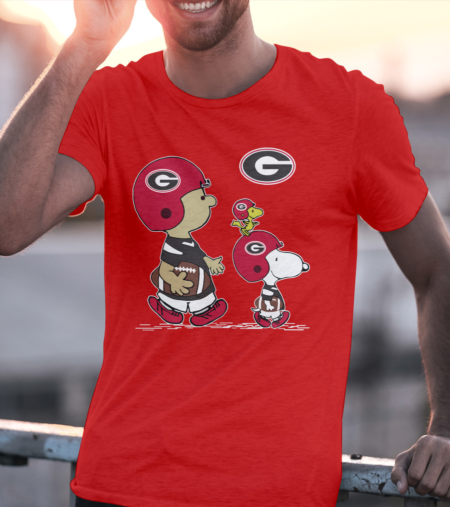 Georgia Bulldogs Snoopy And Woodstock Football Helmets T-Shirt