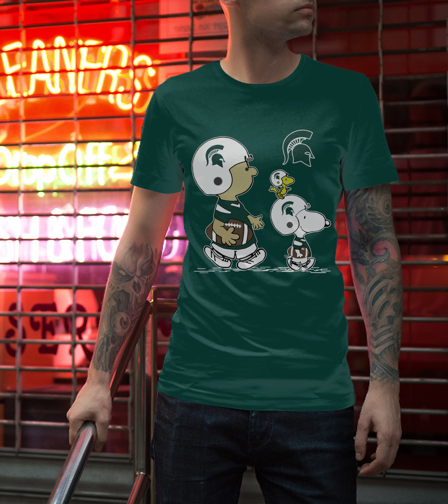 Michigan State Spartans Snoopy And Woodstock Football Gear T-Shirt