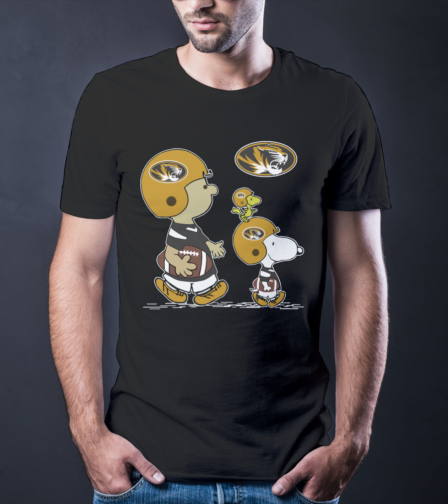 Missouri Tigers Football Snoopy And Woodstock Charlie Brown Helmets T-Shirt