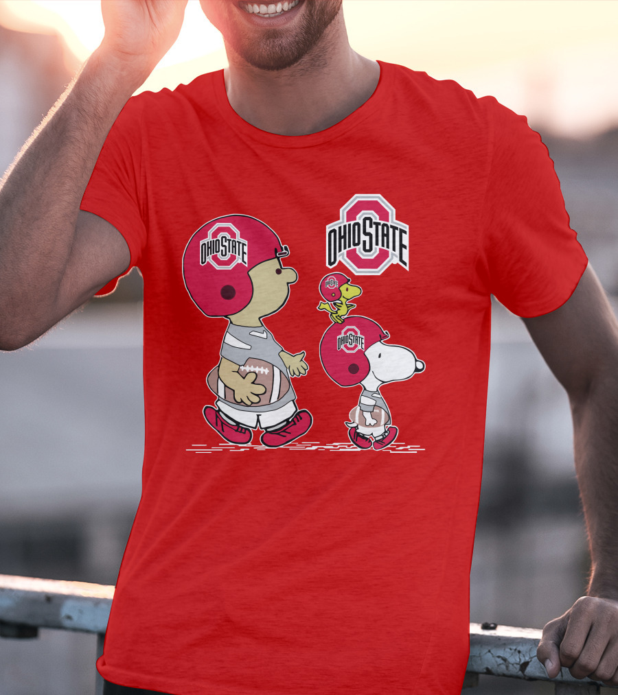 Ohio State Football Snoopy And Woodstock Peanuts Sports Gear T-Shirt