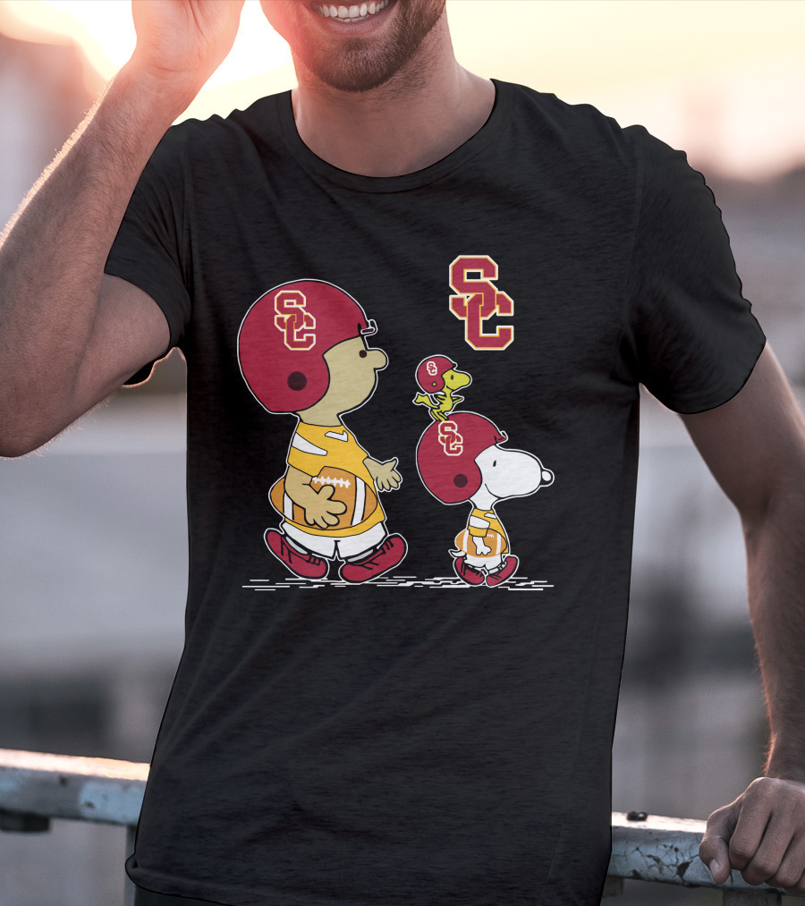 Usc Trojans Snoopy Football Woodstock Peanuts Characters T-Shirt
