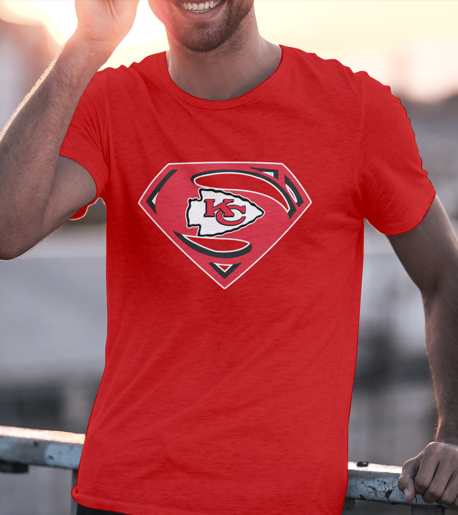 Kansas City Chiefs Superman Logo Badge T-Shirt