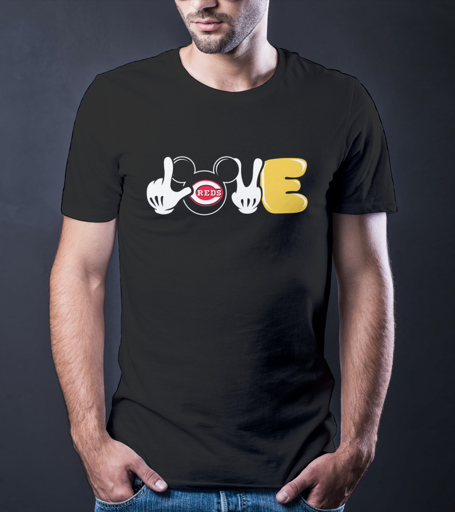 Cincinnati Reds Love Mickey Hands T-Shirt