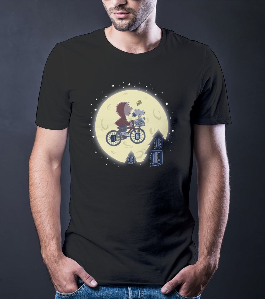Halloween Detroit Tigers Snoopy Moon Ride T-Shirt