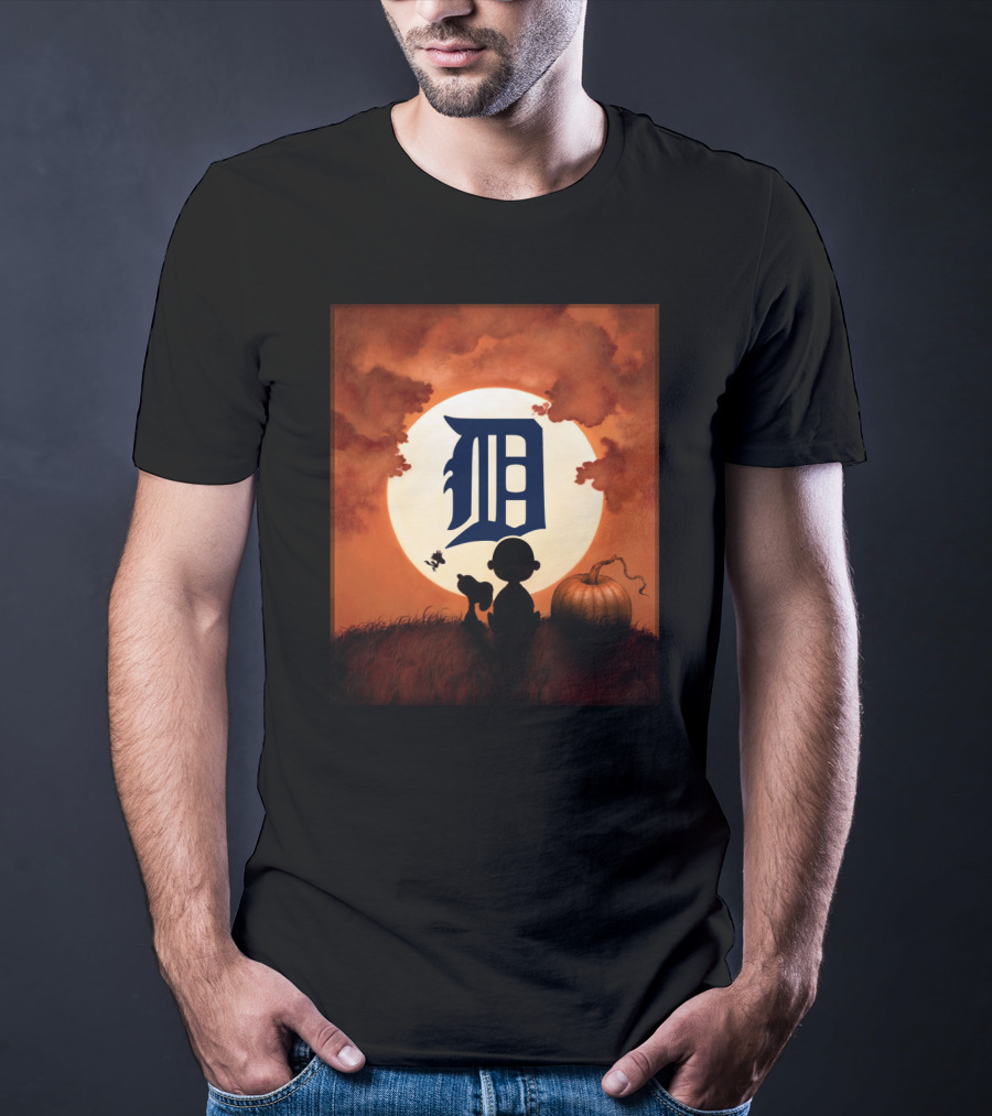 Detroit Tigers Halloween Full Moon Pumpkin Scene T-Shirt