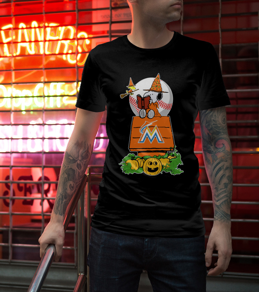 Miami Marlins Halloween Baseball Snoopy Pumpkin T-Shirt