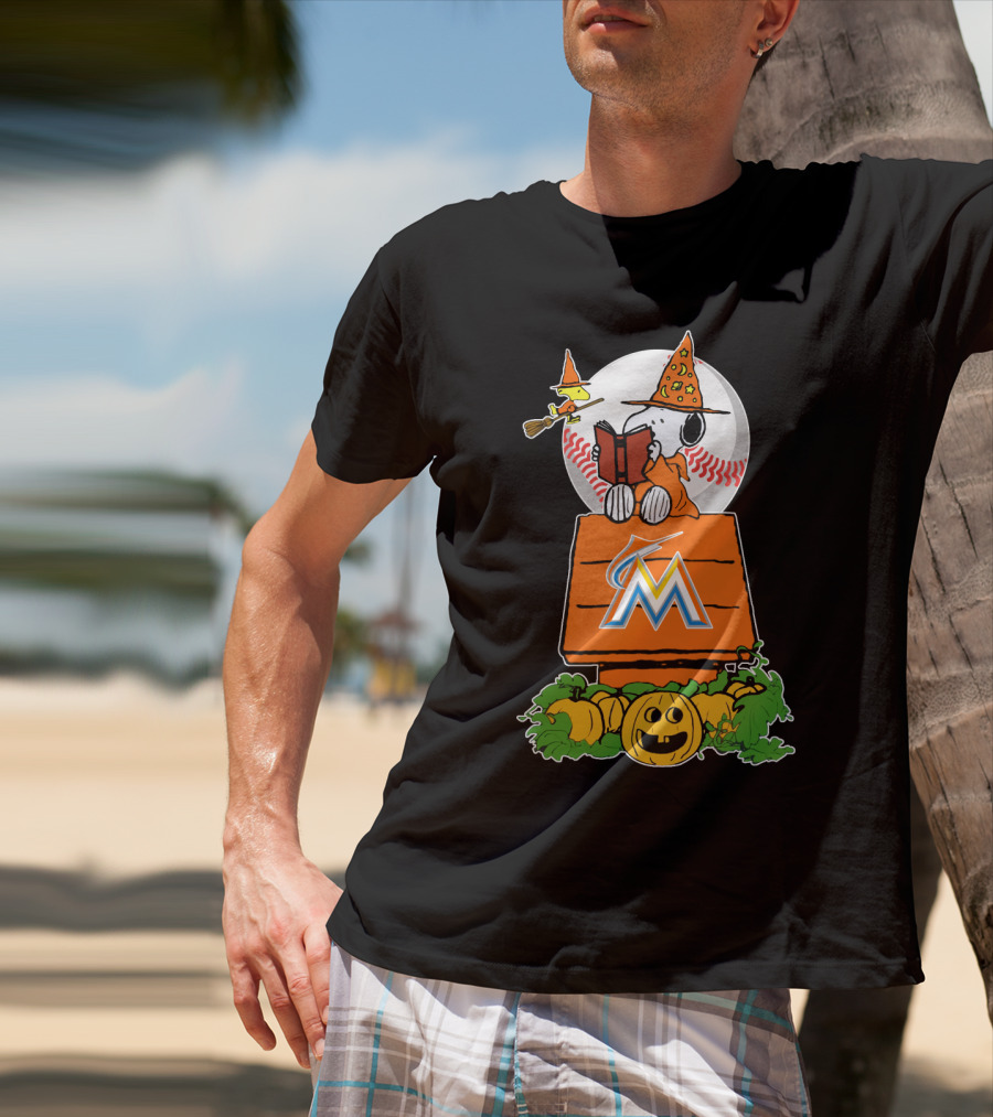Miami Marlins Halloween Baseball Snoopy Pumpkin T-Shirt