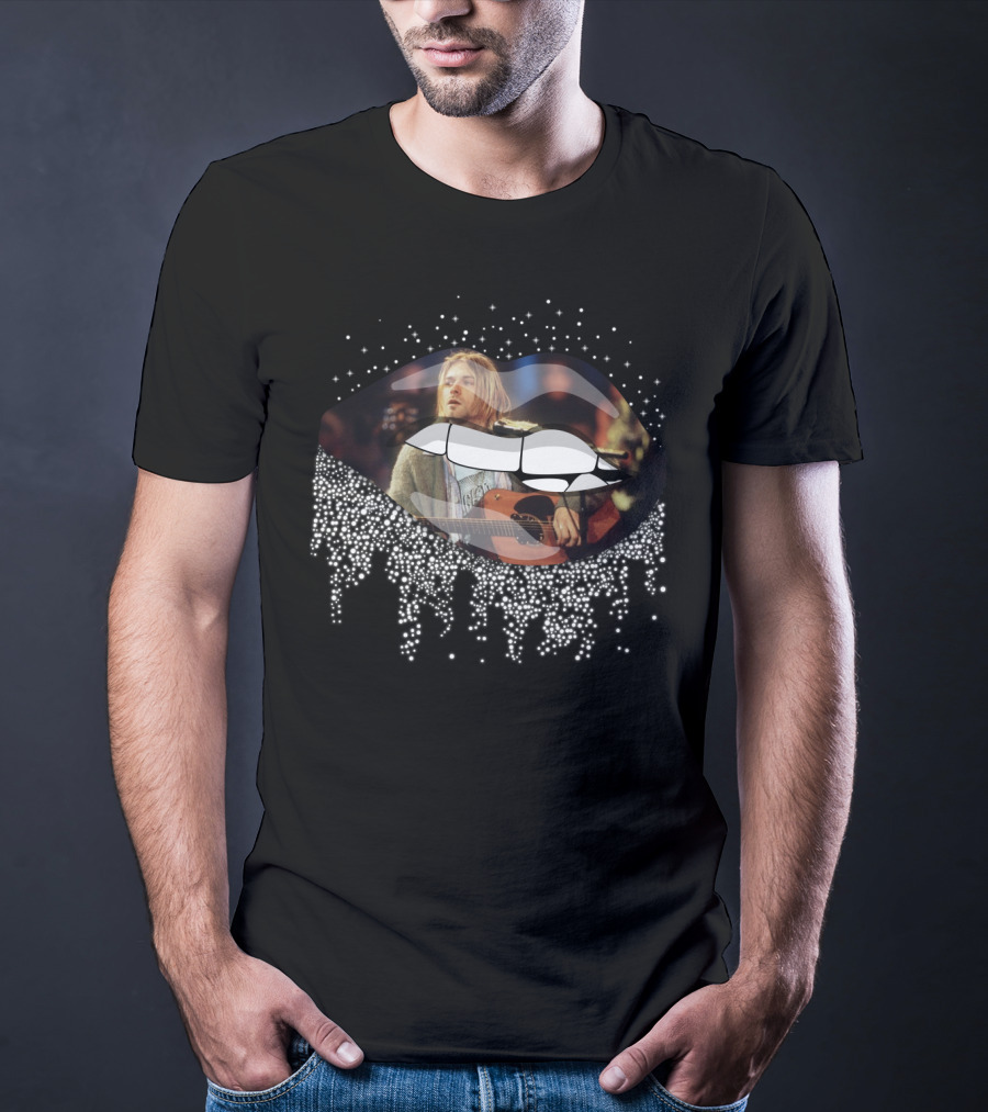 Kurt Cobain Mtv Unplugged Guitar Lip Art T-Shirt