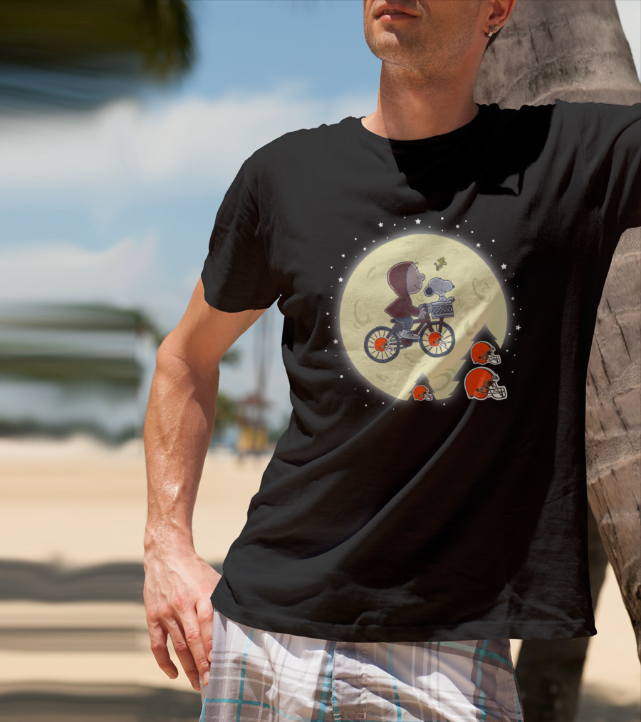Cleveland Browns Peanuts Parody Snoopy And Woodstock Bike Ride Moon Scene T-Shirt