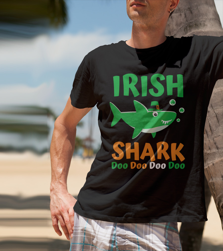 Irish Shark Doo Doo Doo St. Patrick's Day Fun With Leprechaun Hat And Shamrocks T-Shirt